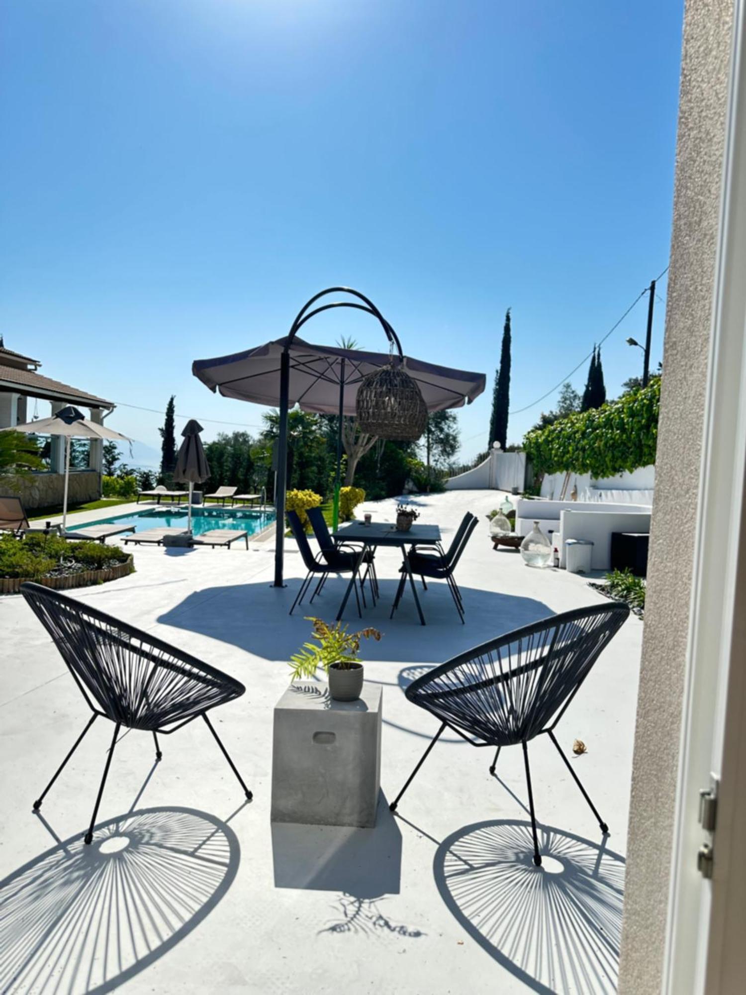 Grande Terra Villas With Swimming Pool Spartylas Exterior foto